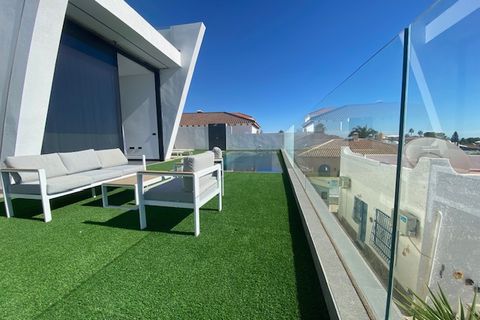 Villa a Los Balcones, Alicante, Los Balcones - € 649.000 | Ref: D2393 - foto 3