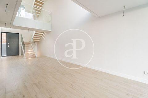 Villa a Madrid, Madrid, Madrid - € 4.990/mes | Ref: AM2601012 - foto 4