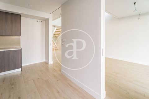 Villa a Madrid, Madrid, Madrid - € 4.990/mes | Ref: AM2601012 - foto 11