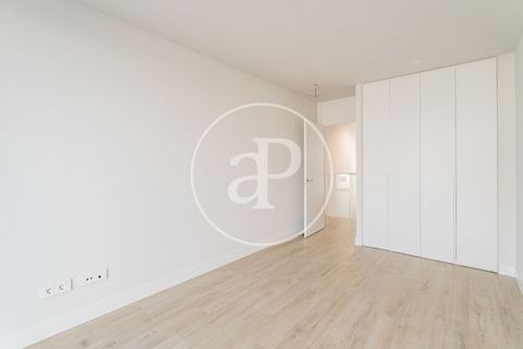 Villa a Madrid, Madrid, Madrid - € 4.990/mes | Ref: AM2601012 - foto 30
