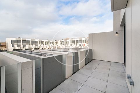 Villa a Madrid, Madrid, Madrid - € 4.990/mes | Ref: AM2601012 - foto 34