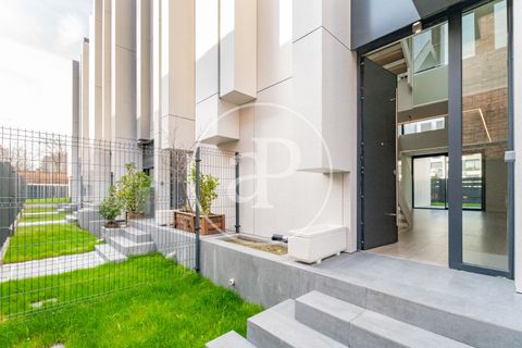 Villa a Madrid, Madrid, Madrid - € 4.990/mes | Ref: AM2601012 - foto 49