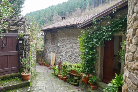 Villa a Fivizzano, Massa and Carrara, Fivizzano - € 195.000 | Ref: 072L - foto 4