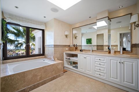 Villa a El Paraiso, Malaga, El Paraiso - € 2.990.000 | Ref: R5215528 - foto 17