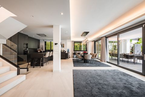 Villa i Marbella, Malaga, Marbella - € 4.200.000 | Ref: BHHSMAR-05491 - foto 2