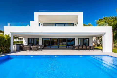 Villa i Marbella, Malaga, Marbella - € 4.200.000 | Ref: BHHSMAR-05491 - foto 41