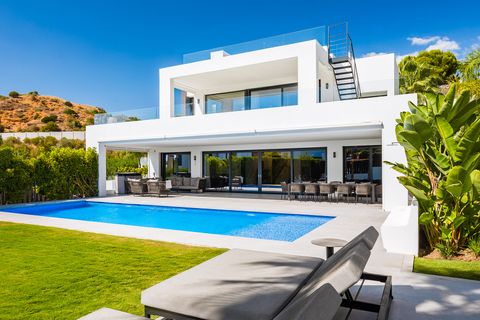 Villa i Marbella, Malaga, Marbella - € 4.200.000 | Ref: BHHSMAR-05491 - foto 42