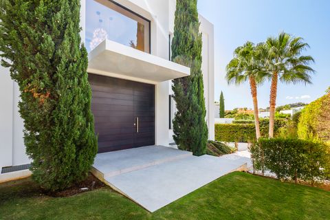 Villa i Marbella, Malaga, Marbella - € 4.200.000 | Ref: BHHSMAR-05491 - foto 48