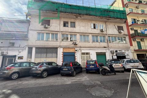 Erhvervsejendom i Naples, Naples, Naples - € 139.000 | Ref: VIA G.PALMIERI - foto 1