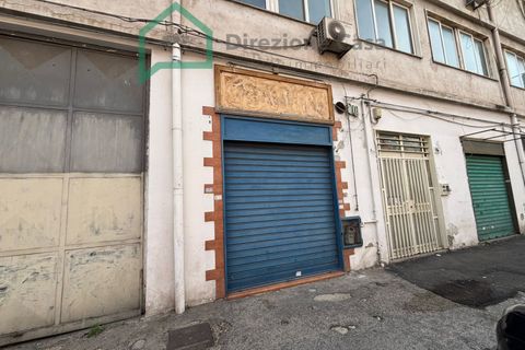 Erhvervsejendom i Naples, Naples, Naples - € 139.000 | Ref: VIA G.PALMIERI - foto 2