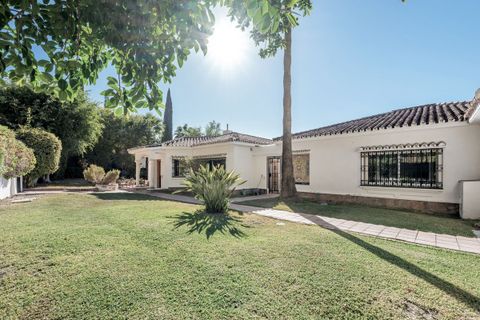 Villa i El Paraiso, Malaga, El Paraiso - € 1.695.000 | Ref: R5210131 - foto 37