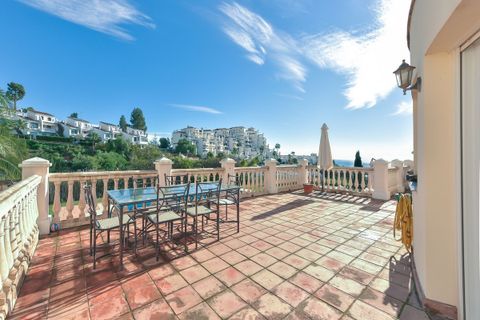 Villa i Calahonda, Malaga, Calahonda - € 999 000 | Ref: R5274169 - foto 23