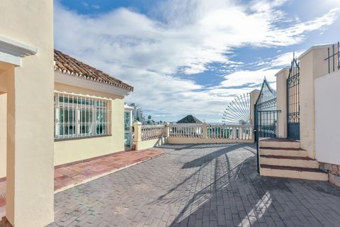 Villa i Calahonda, Malaga, Calahonda - € 999 000 | Ref: R5274169 - foto 24