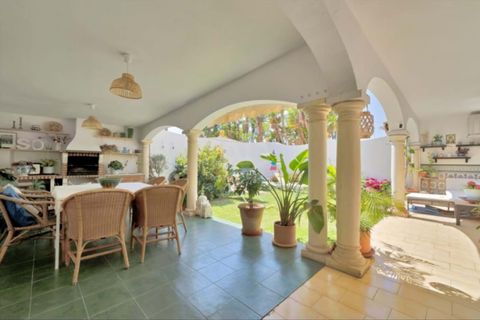 Villa i Malaga city, Malaga - foto 1