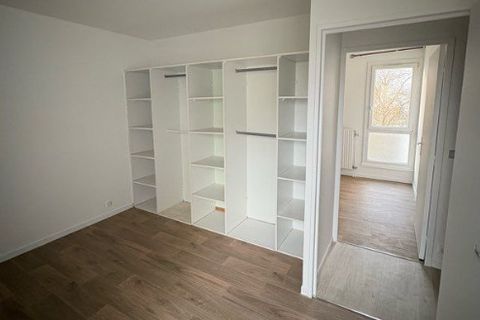 Apartament a Evry, Essonne, Evry - € 1.250/mes | Ref: 11051137 - foto 2