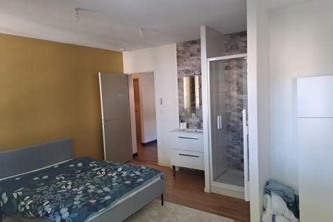 Villa a Angers, Maine-et-Loire, Angers - € 2.730/mes | Ref: 4901051277 - foto 5