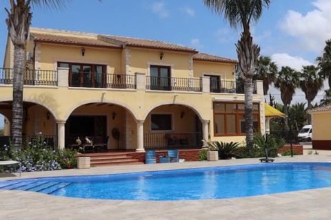 Villa i Orihuela, Alicante, Orihuela - € 750.000 | Ref: CSPR-57174 - foto 1