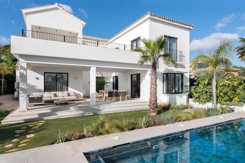 Villa a Estepona, Malaga, Estepona - € 2.190.000 | Ref: HFMs657826 - foto 2