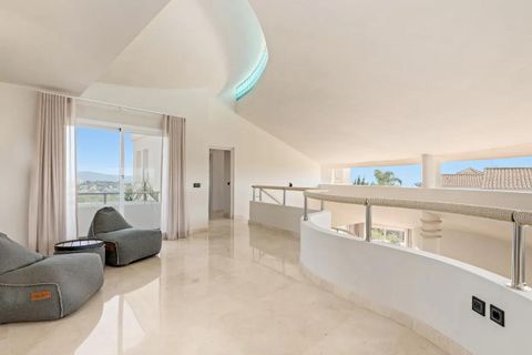 Villa a Benahavis, Malaga, Benahavis - € 2.450.000 | Ref: HFMs654569 - foto 14