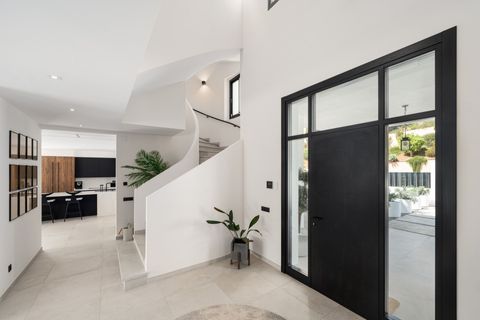 Villa a Marbella, Malaga, Marbella - € 2.999.000 | Ref: HFMs651490 - foto 16