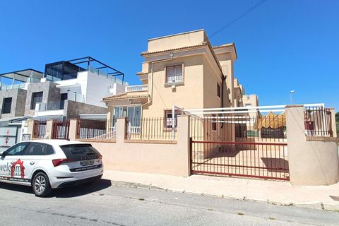 Villa a Orihuela Costa, Alicante - foto 1