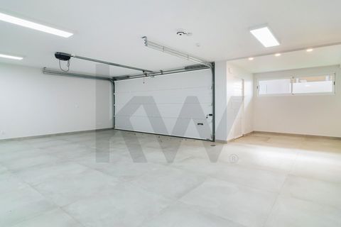 Byhus i Almada, Setubal, Almada - € 1.450.000 | Ref: KWPT-025628 - foto 32