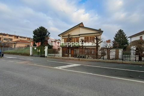 Leilighet i Bareggio, Milan, Bareggio - € 285 000 | Ref: Appartamento in villa, via Cusago 59 Bareggio - foto 2