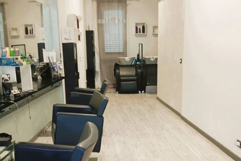 Erhvervsejendom i Prato, Prato, Prato - € 28.000 | Ref: 001_ParrucchierePrato - foto 2