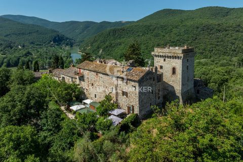 Landejendom i Todi, Perugia, Todi - € 395.000 | Ref: CBI134-2923-240 - foto 1