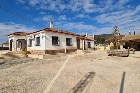 Villa a Orihuela, Alicante, Orihuela - € 1.150.000 | Ref: MLSC214880/13477 - foto 2