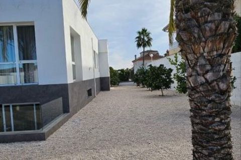 Villa a Orihuela, Alicante, Orihuela - € 449.000 | Ref: MLSC4087313/13477 - foto 2