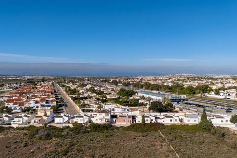 Villa a Torrevieja, Alicante, Torrevieja - € 330.000 | Ref: MLSC8622866/13477 - foto 43