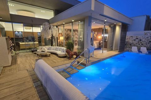 Villa i Benijofar, Alicante, Benijofar - € 1.250.000 | Ref: MLSC7198461/13477 - foto 1