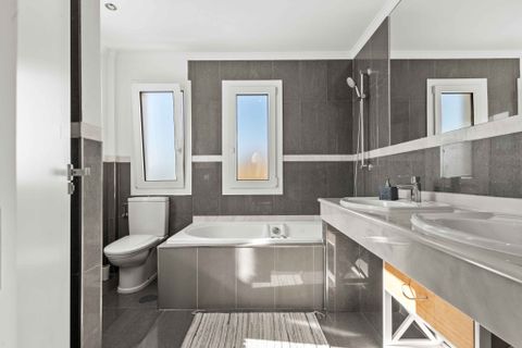Villa a Estepona, Malaga, Estepona - € 1.199.000 | Ref: DPIc346764 - foto 18