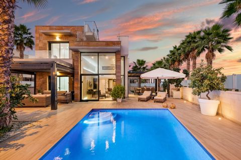 Villa i Cabo Roig, Alicante, Cabo Roig - € 829.000 | Ref: 751936 - foto 16