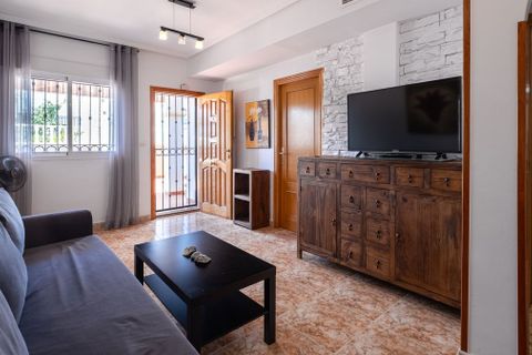 Apartamento en Punta Prima, Alicante, Punta Prima - € 219.000 | Ref: 76-R5148547/69906 - photo 25