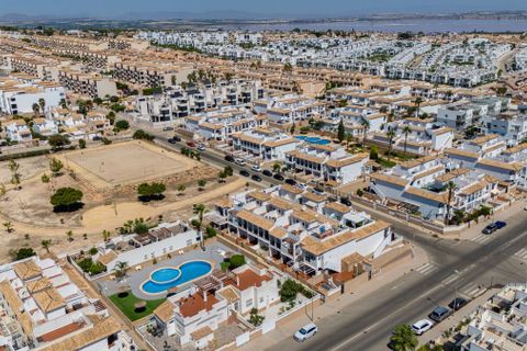 Apartamento en Punta Prima, Alicante, Punta Prima - € 219.000 | Ref: 76-R5148547/69906 - photo 30