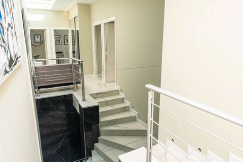 Villa i Roquebrune-Cap-Martin, Alpes-Maritimes, Roquebrune-Cap-Martin - € 3.600.000 | Ref: HH-16037625 - foto 33