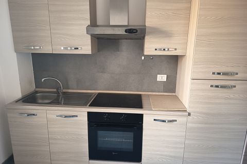 Apartament a Milan, Milan, Milan - € 2.650/mes | Ref: 2065 - foto 4