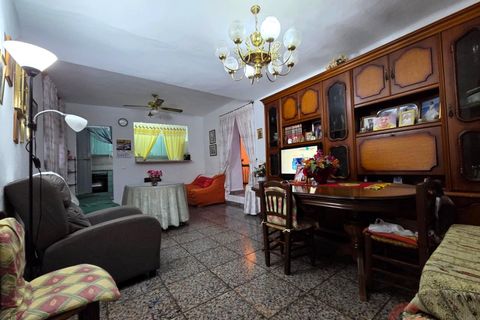 Villa a Albunuelas, Granada, Albunuelas - € 69.000 | Ref: L836 - foto 2
