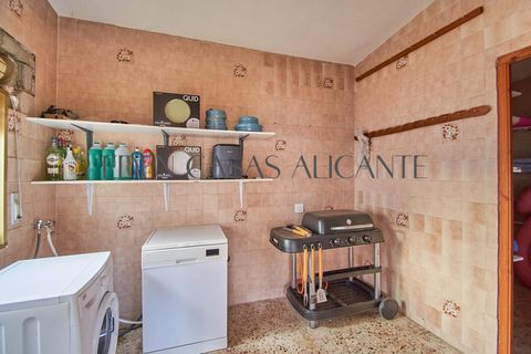Villa a Busot, Alicante, Busot - € 440.000 | Ref: 01470/8734 - foto 38