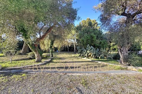 Landejendom i Antibes, Alpes-Maritimes, Antibes - € 1.770.000 | Ref: 3781FEN - foto 4