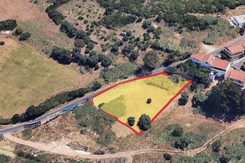 Helårsgrund i Loures, Lisbon, Loures - € 85.000 | Ref: C0409-01852 - foto 1