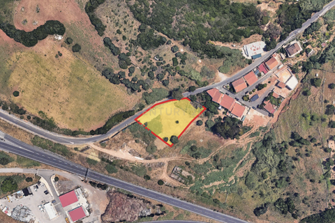 Helårsgrund i Loures, Lisbon, Loures - € 85.000 | Ref: C0409-01852 - foto 4