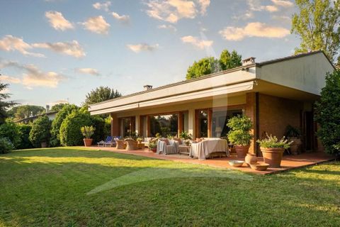 Villa i Lucca, Lucca, Lucca - € 1.650.000 | Ref: a1190rv30539 - foto 3