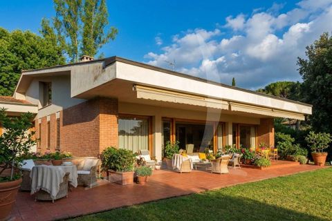 Villa i Lucca, Lucca, Lucca - € 1.650.000 | Ref: a1190rv30539 - foto 4