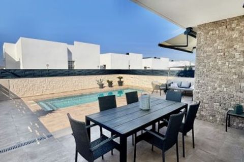Villa a Benijofar, Alicante, Benijofar - € 429.500 | Ref: MLSC7497408/13477 - foto 2