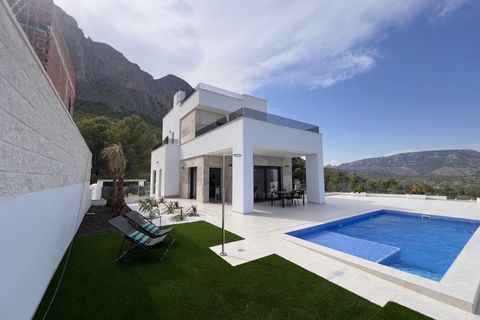 Villa i Polop, Alicante, Polop - € 598.000 | Ref: C074-D03-V33A - foto 3