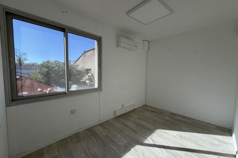 Erhvervsejendom i Cenon, Gironde, Cenon - € 119.000 | Ref: 7218784 - foto 3