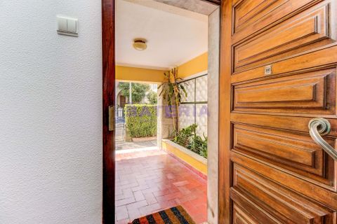 Villa a Alges, Lisbon, Alges - € 1.000.000 | Ref: BAT03-011 - foto 4
